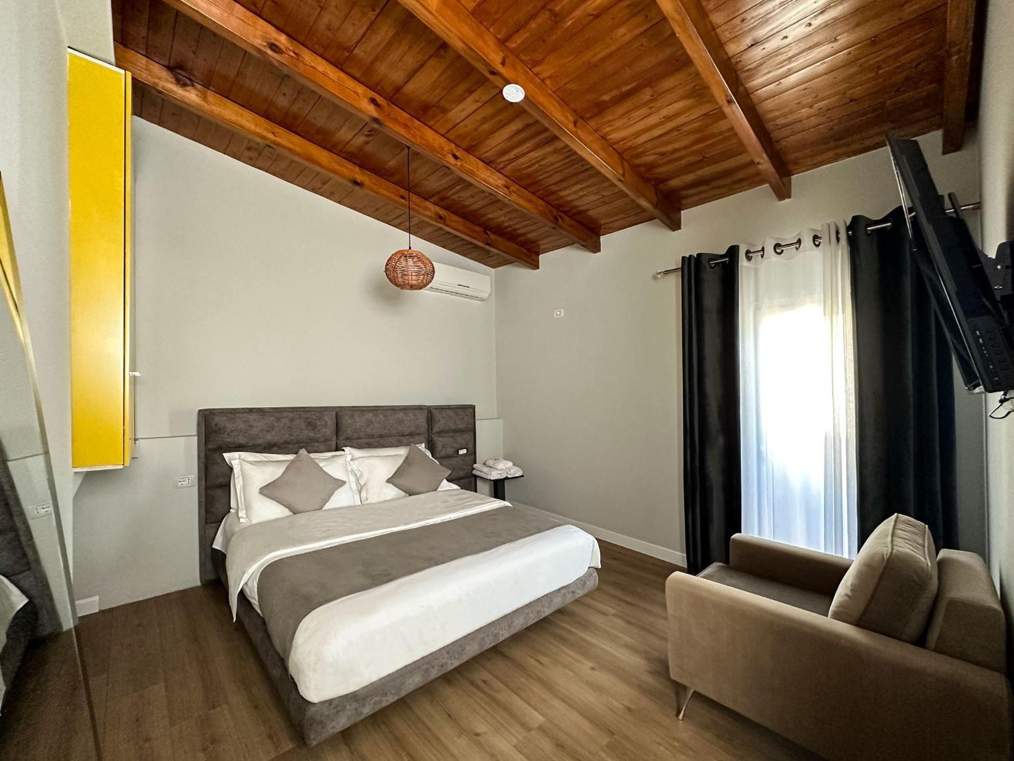 Eden hotel Tirana Buitenkant foto