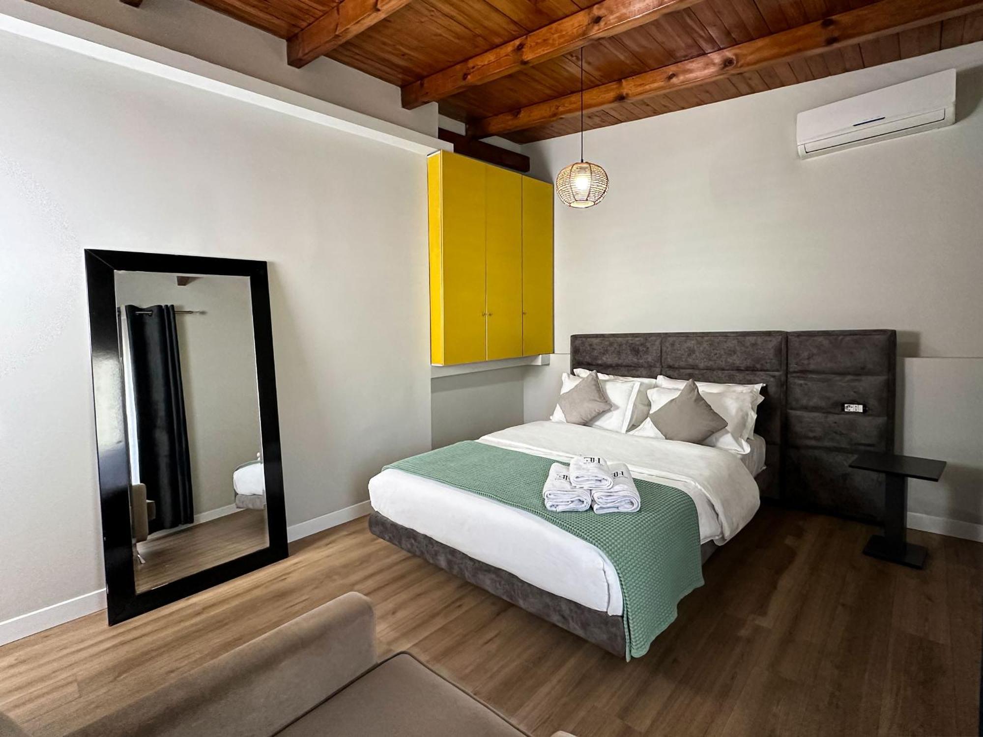 Eden hotel Tirana Buitenkant foto