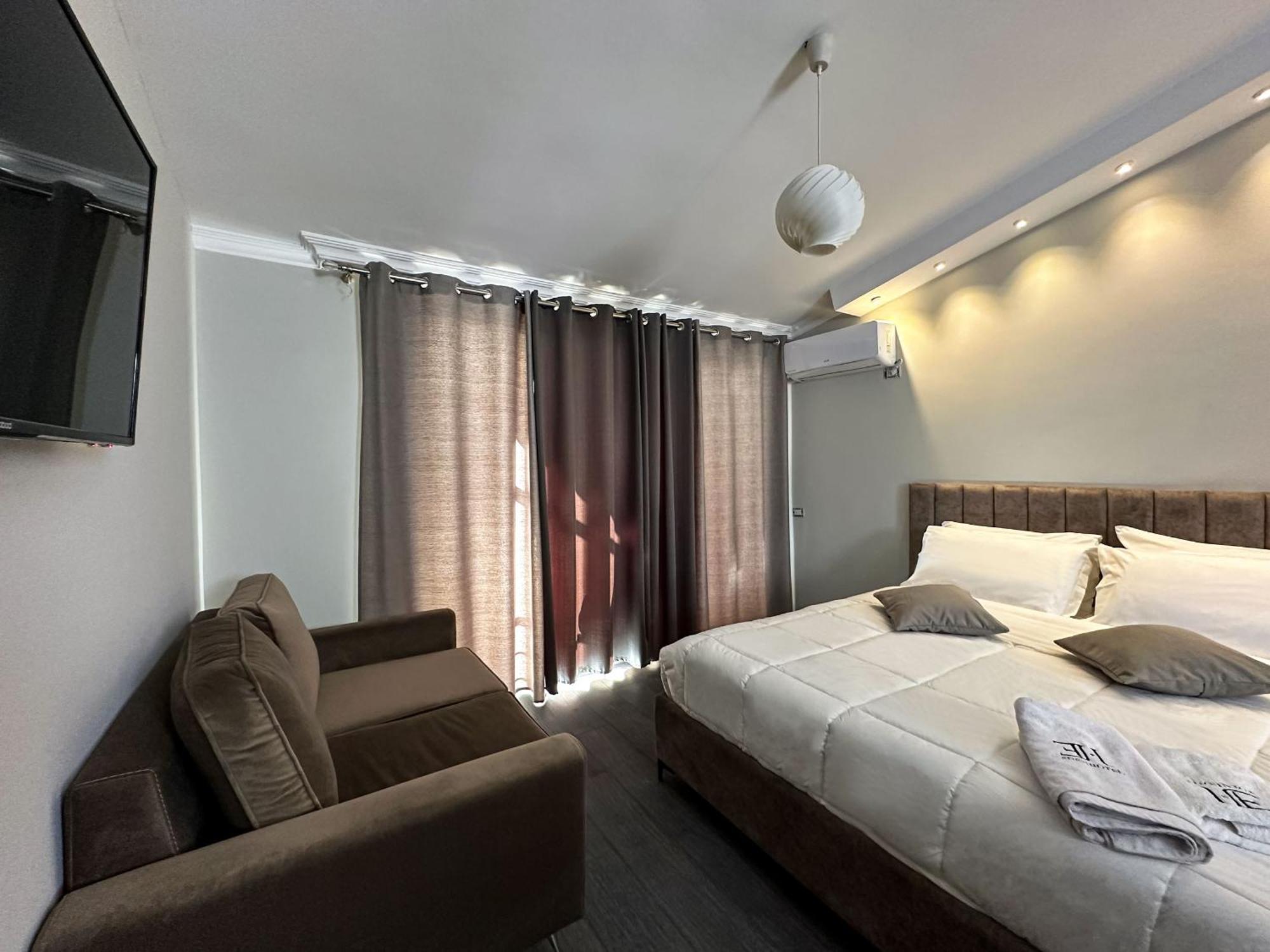 Eden hotel Tirana Buitenkant foto