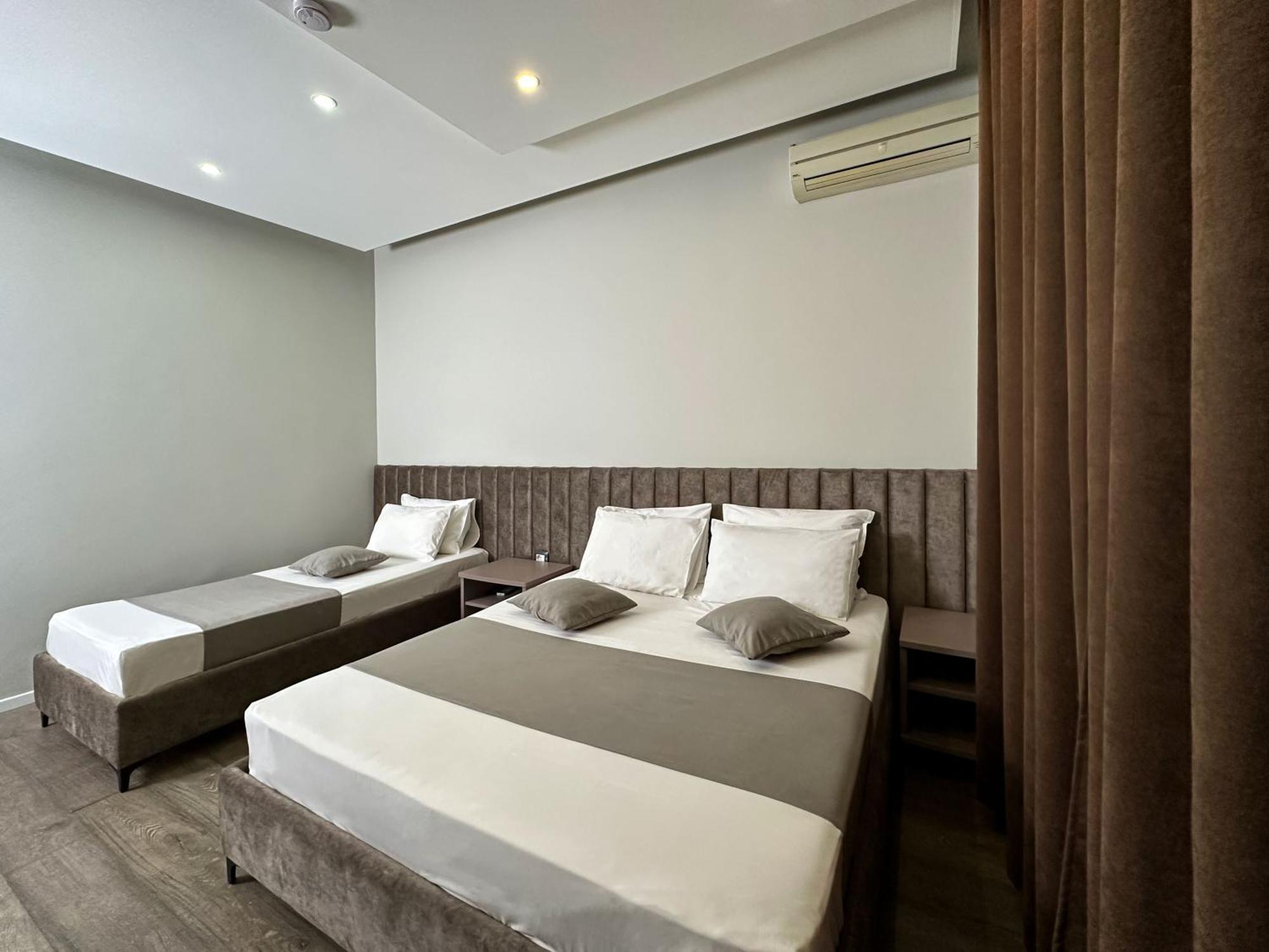 Eden hotel Tirana Buitenkant foto